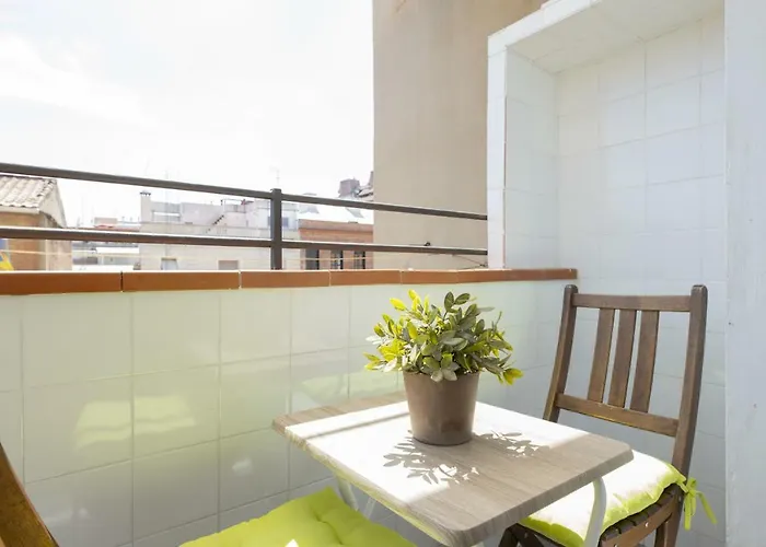 Housalia Guell & Gracia